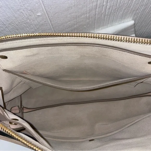 Chloe Leather Clutch Purse! - Picture 10 of 12
